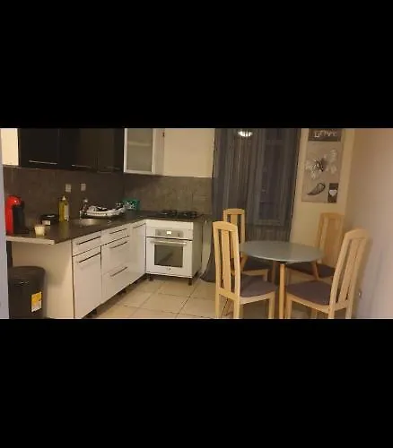 Appartement Chaleureux Au Pied Du Tramway Et A 10 Mn De Valenciennes.